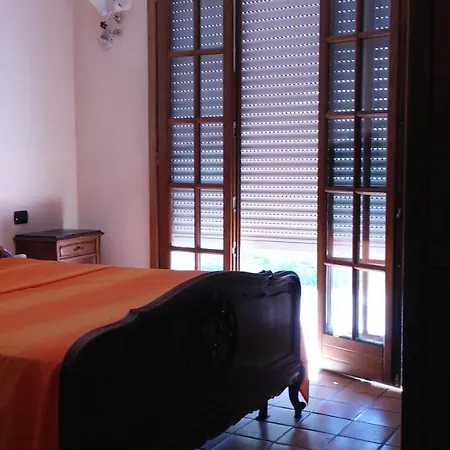 Room In Villa - Battimuss Room With A View